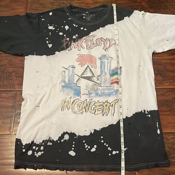 Pink Floyd Heavily Distressed Ripped Holes Graphic Shirt - Picture 6 of 9
